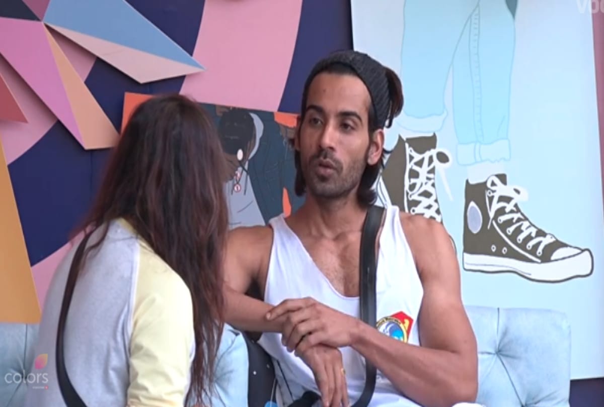 bigg boss 13 arhaan khan out from the show rashmi desai cried
