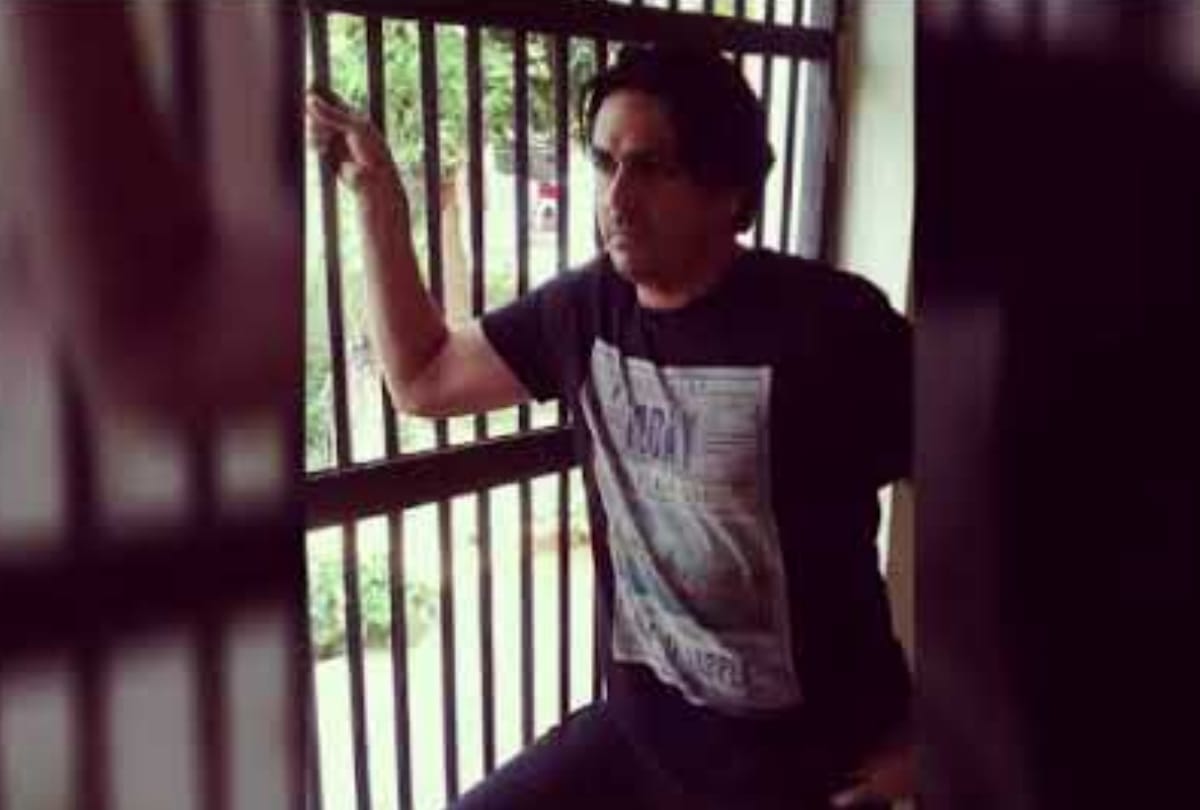 gurugram gangster ashok rathi shot by three goons in his house admitted to hospital