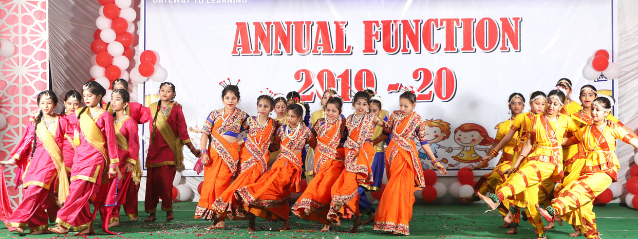Children day present child in good performance