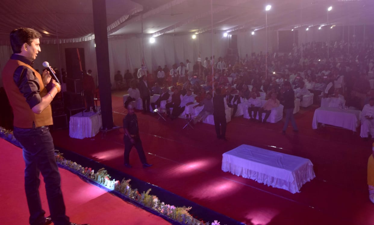 kumar vishwas