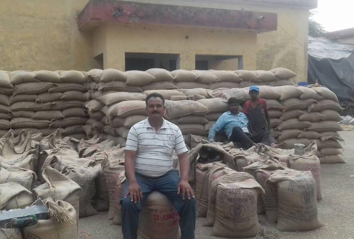 UP farmers to get concession in storage fees of grains, can take loan on grains in strore house