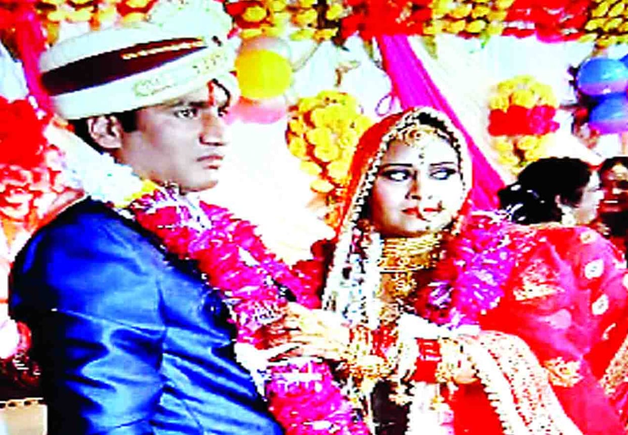wife shoots and taylor shoots herself in kanpur