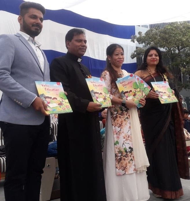 Hathras: Hard work and dedication can fulfill every goal: Mary Kom