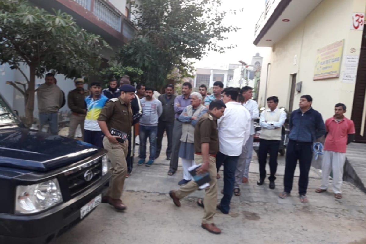 School manager was murdered after loot in house at Meerut city