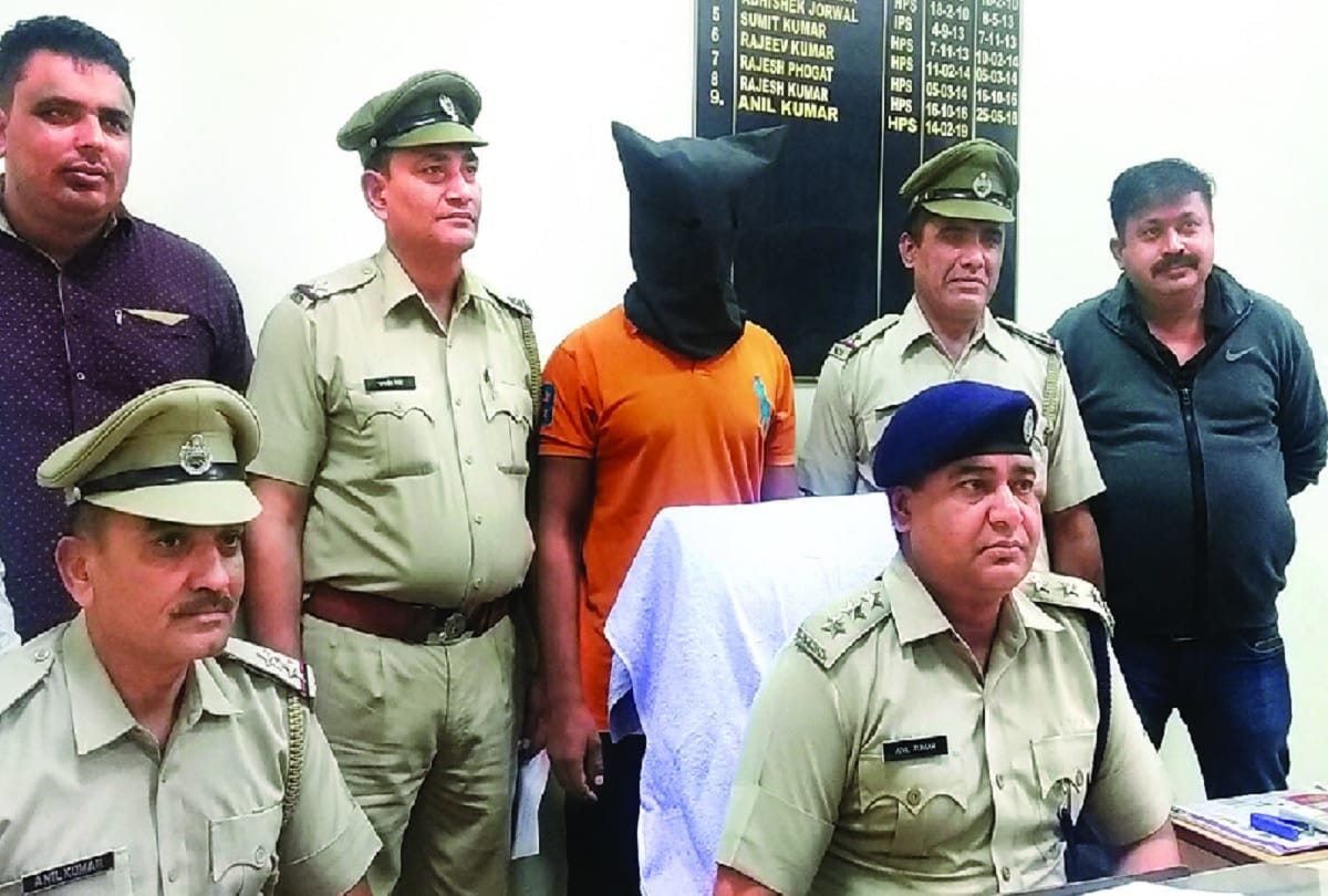 doctor family murder case Saurabh was given water by accused Mukesh Before death