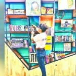 किताबों से सजा शिरोज हैंगआउट कैफे