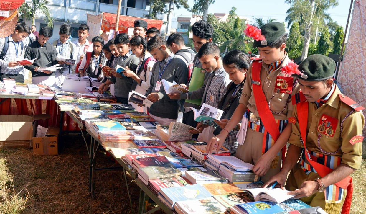 Crowd of readers gathered in book fair