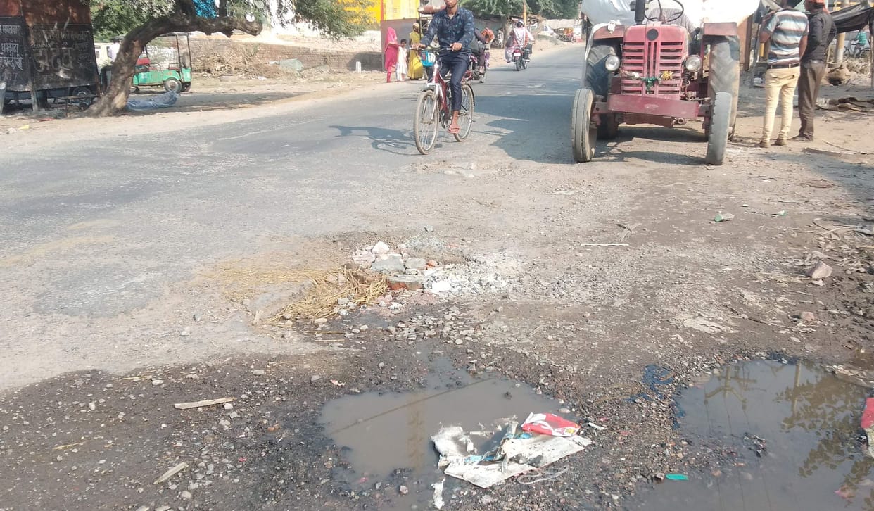 road will built in chandausi