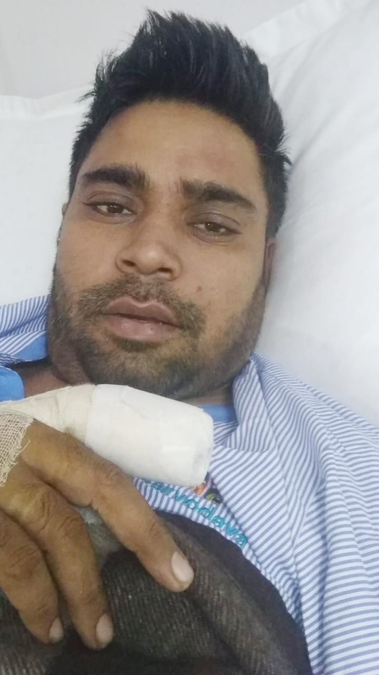 uncle threw tea and cut the finger