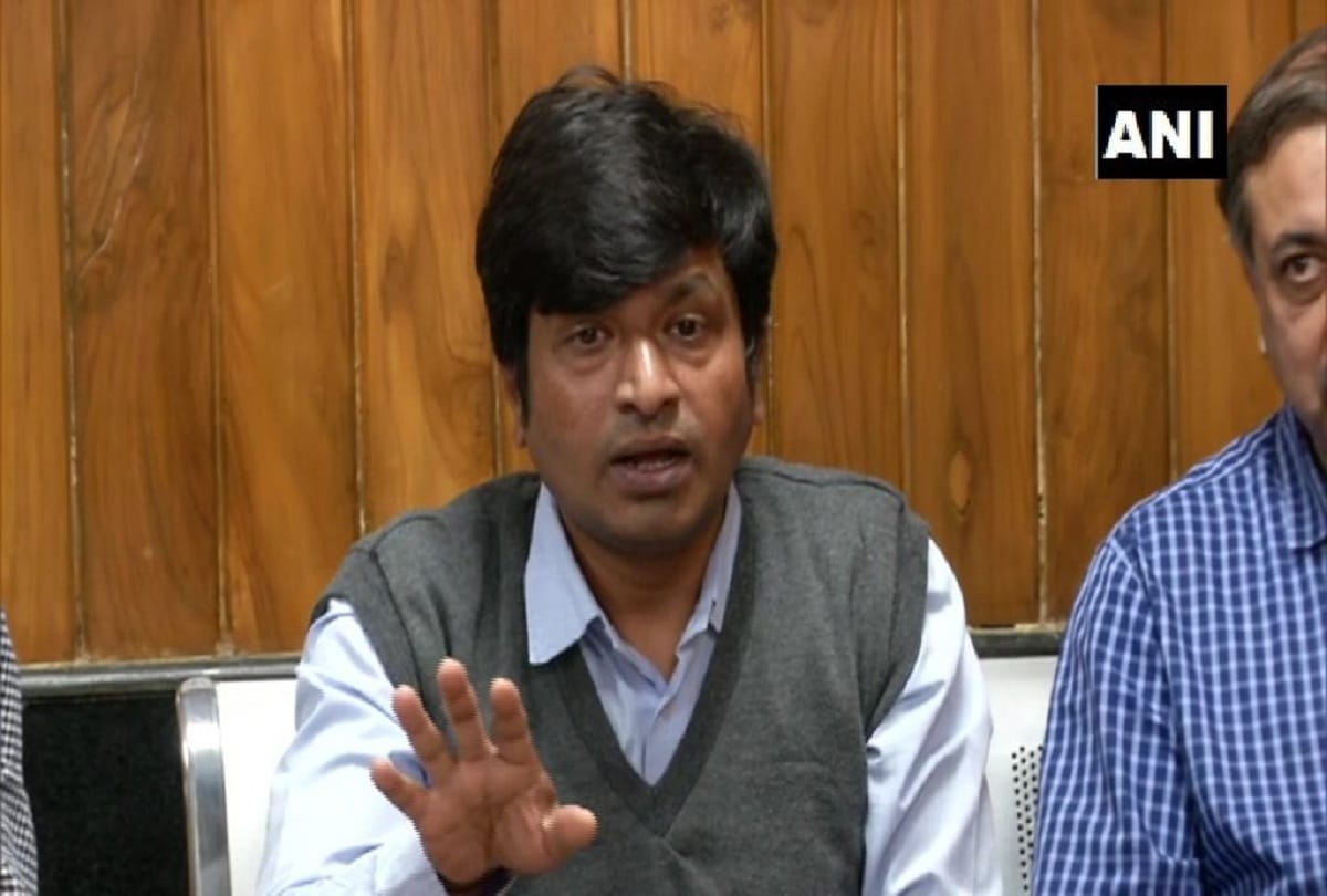 JNU administration Condemn the vandalism done by students to Vivekananda statue