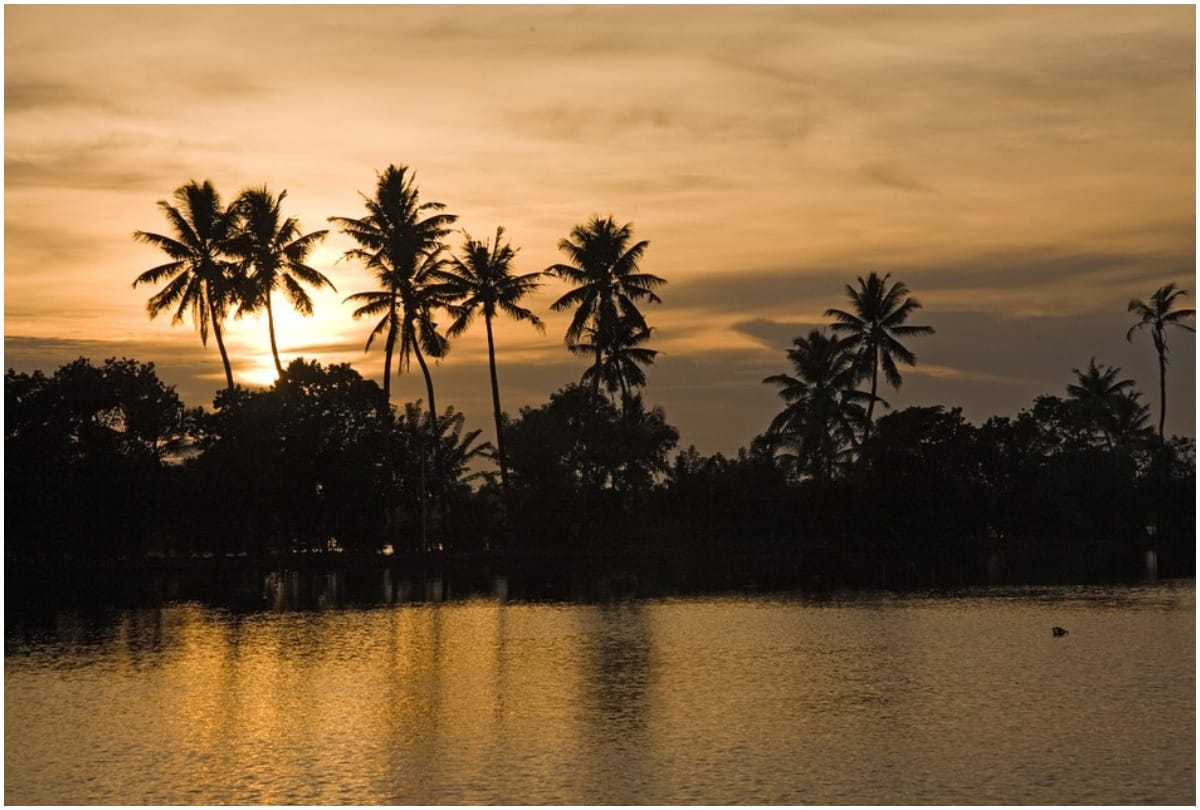 Beautiful top destinations places of kerala to visit stay explore