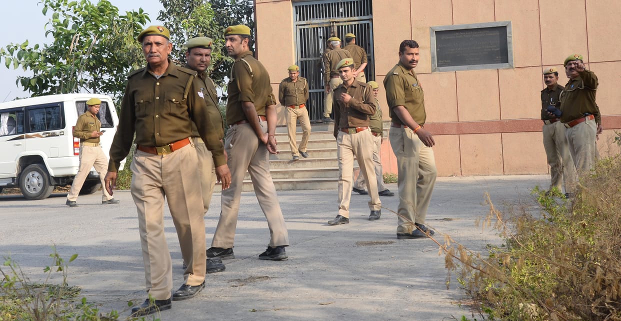 Ganster Anil dujana sought extortion money in district court