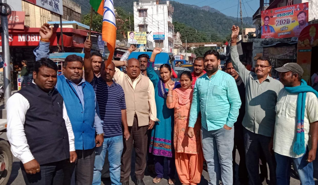 BJP's aggressive attitude on Rafale issue