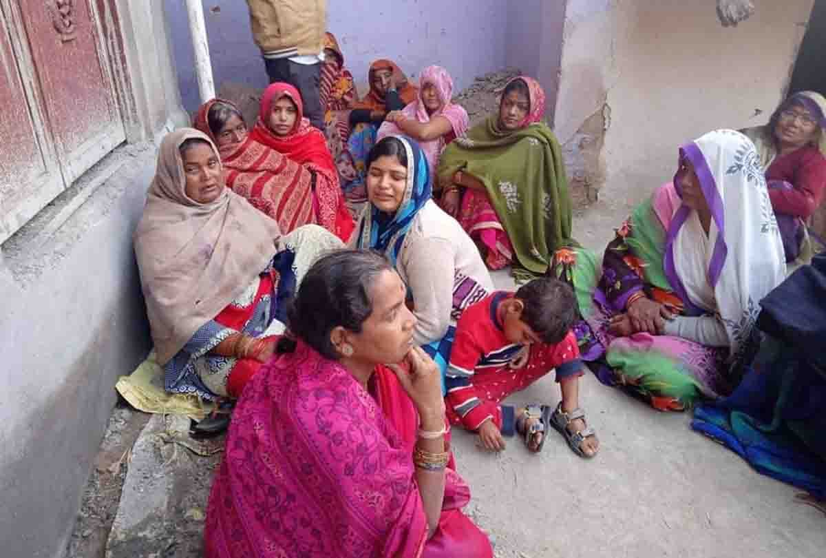 husband brutally murdered his wife with stone