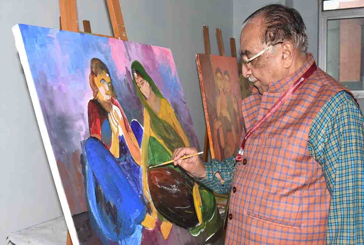 Painters at the International Art Camp engraved the forms of feminine power on canvas