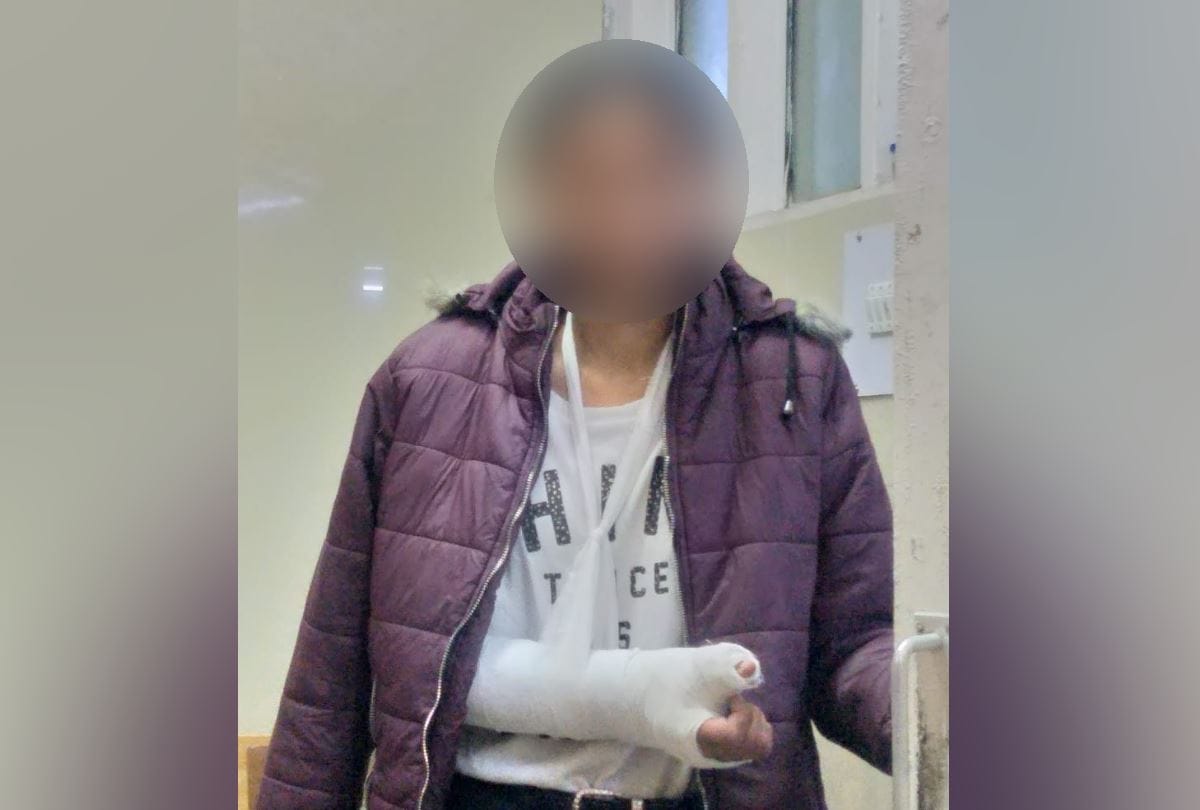 Teacher beats girl student fractures his thumb in Shimla in Himachal Pradesh
