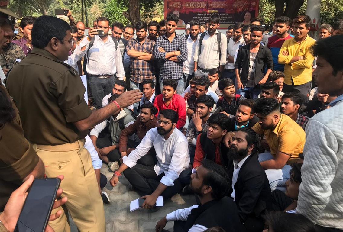 Hindu students now in support of Aditya, protest at SSP office