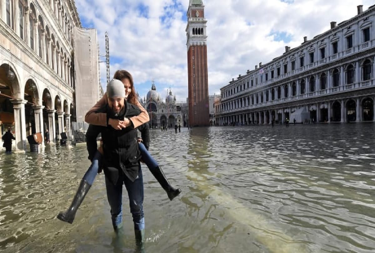 Italy beautiful city Venice is facing flood, water has created havoc After 53 years in city