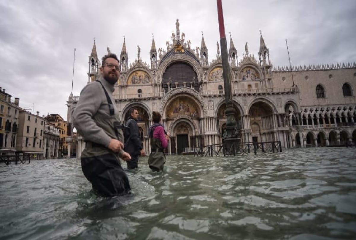 Italy beautiful city Venice is facing flood, water has created havoc After 53 years in city