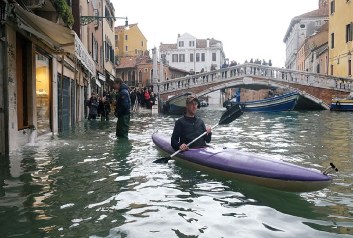 Italy beautiful city Venice is facing flood, water has created havoc After 53 years in city