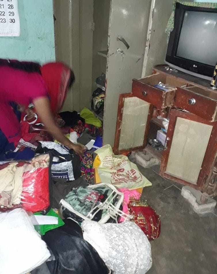 Hathras: Cash and jewelery crossed from closed house