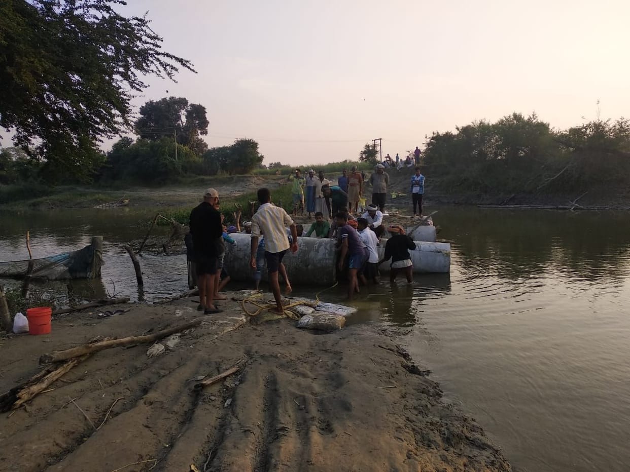 Villagers started building bridge by making donations