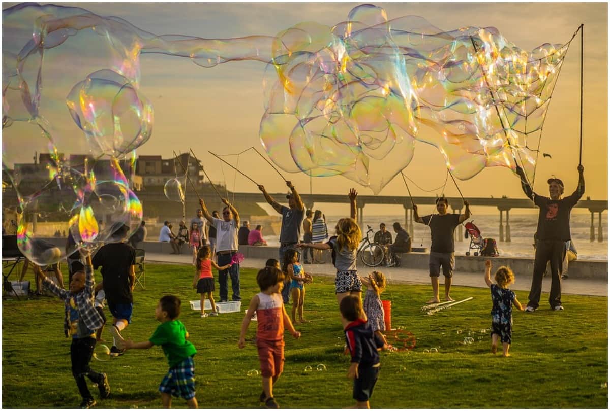 IRCTC cheapest tour packages to visit to bangkok pattaya Thailand Malaysia Singapore tour plan