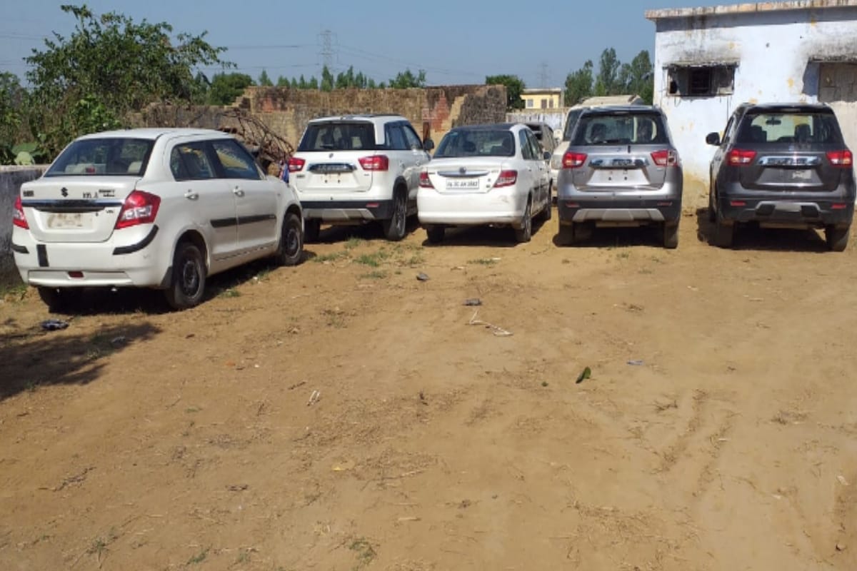 Revealing a gang stealing luxury car