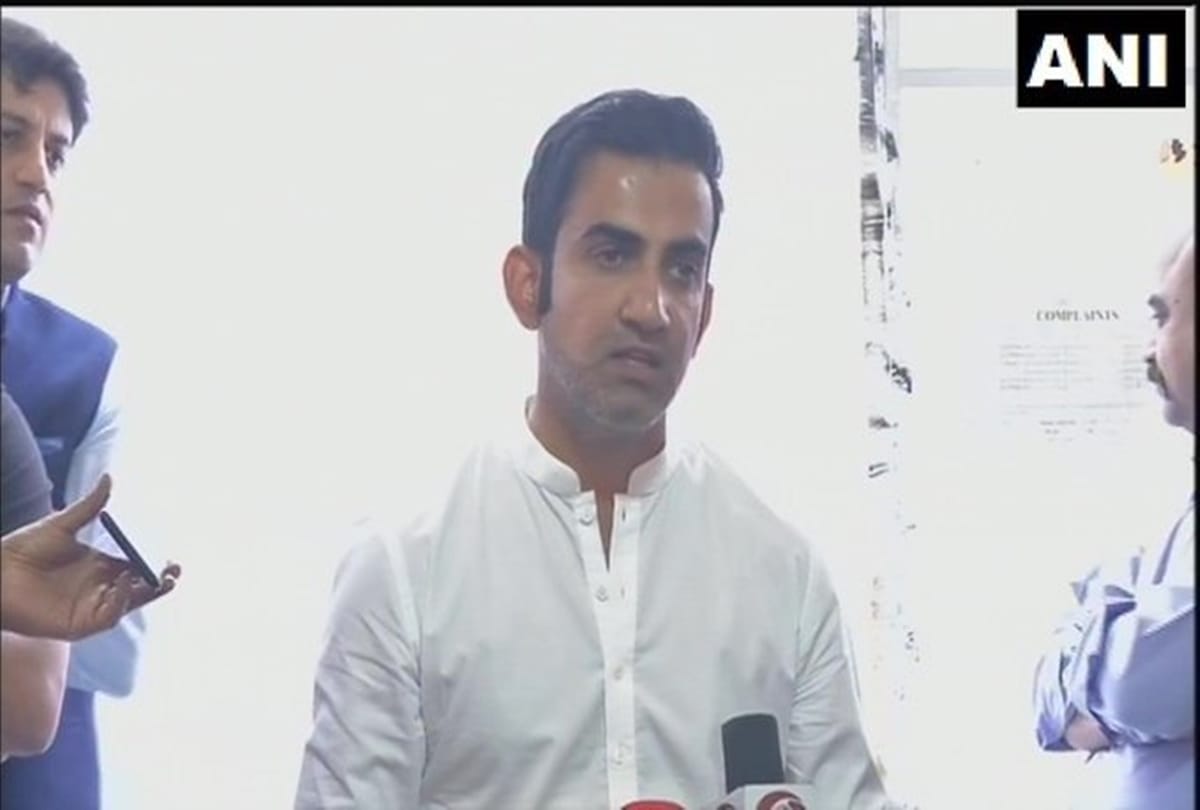 Cricketer turned politician Gambhir pledges Rs 50 lakh for COVID-19 treatment equipments