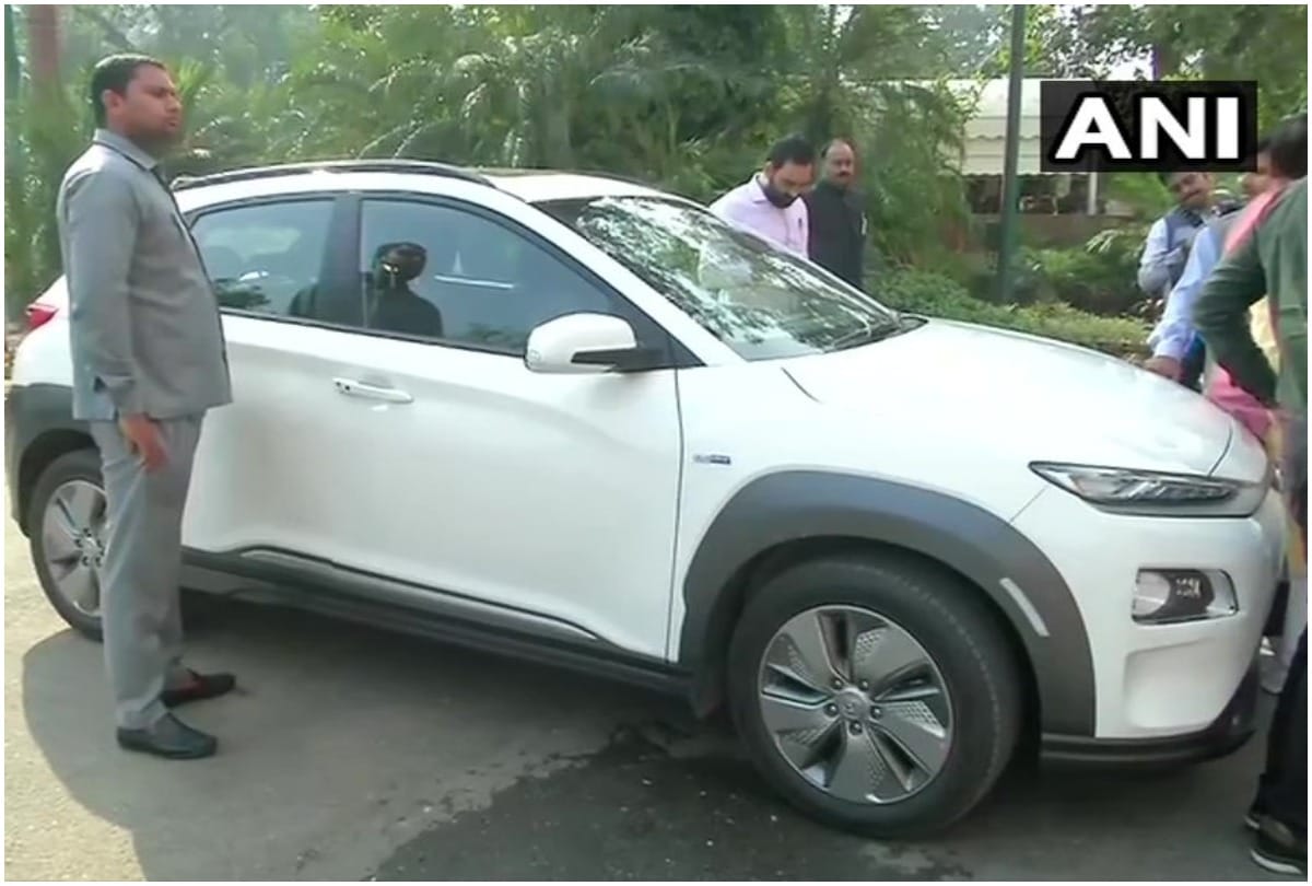 Union Minister Prakash Javadekar arrived Parliament in Hyundai Kona electric car
