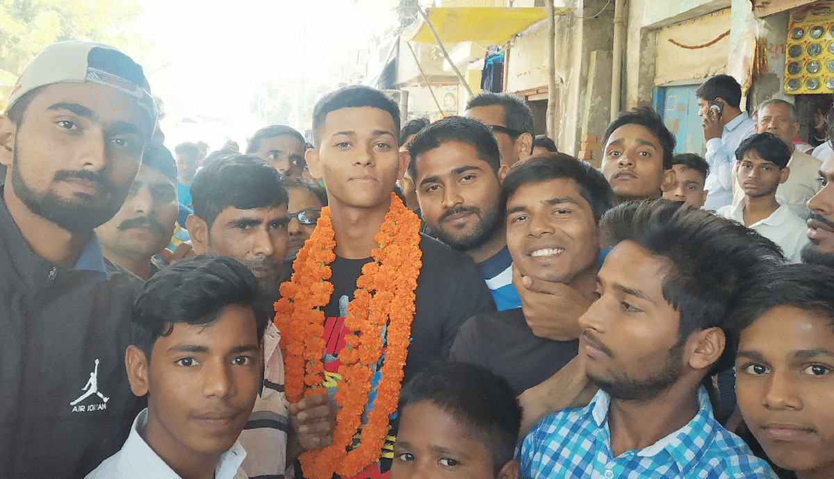 India U-19 player Yashasvi Jaiswal received a grand welcome in bhadohi