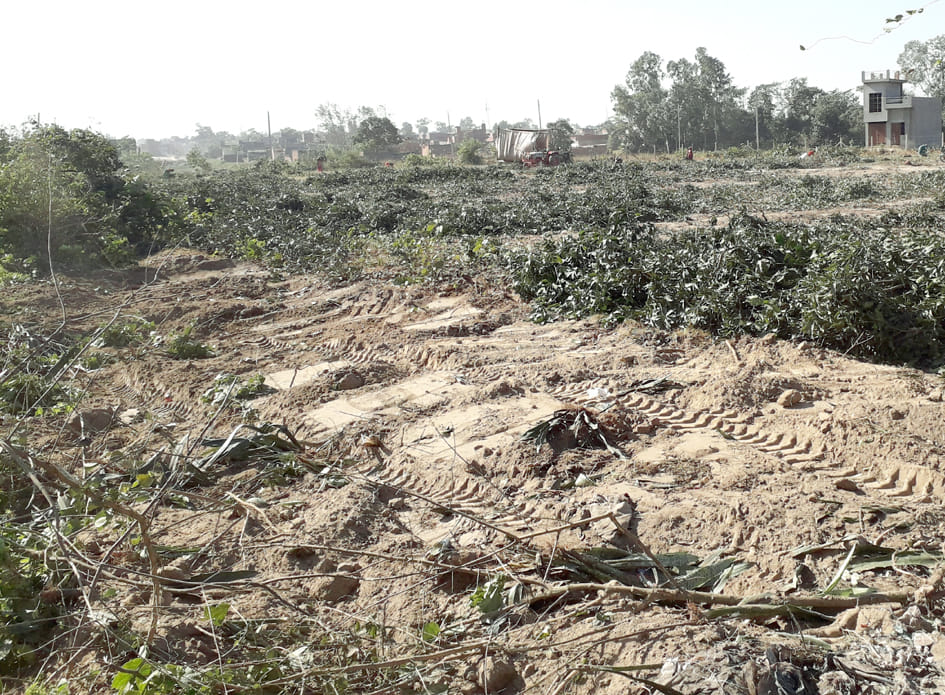 Mafia occupying land from park pond to cremation ground in Agra