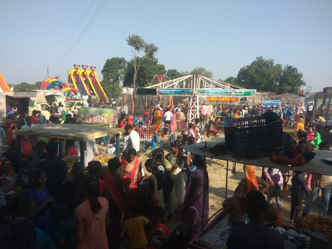 Unique lotta-bhanta fair starts in Varanasi