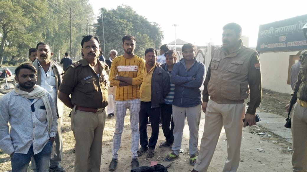 Dead body of youth found in suspicious circumstances