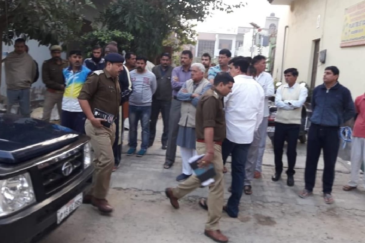 Police revels murder case of school operator in Meerut, Wife plotted the murder with her lover
