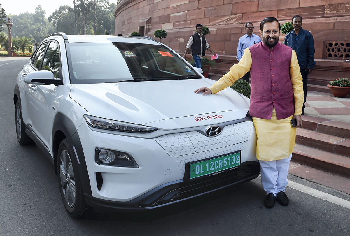 Union Minister Prakash Javadekar arrived Parliament in Hyundai Kona electric car