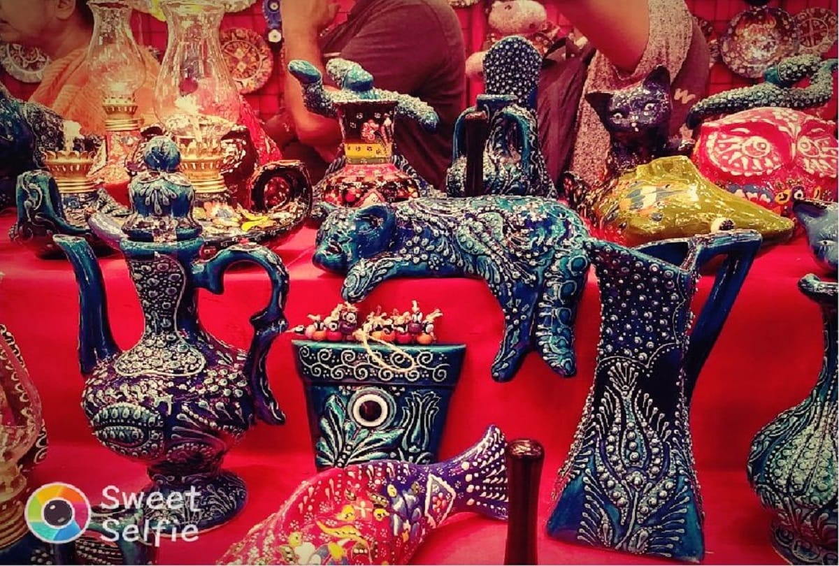 Trade fair in New Delhi Pragati Maidan various home decorating items available at affordable price