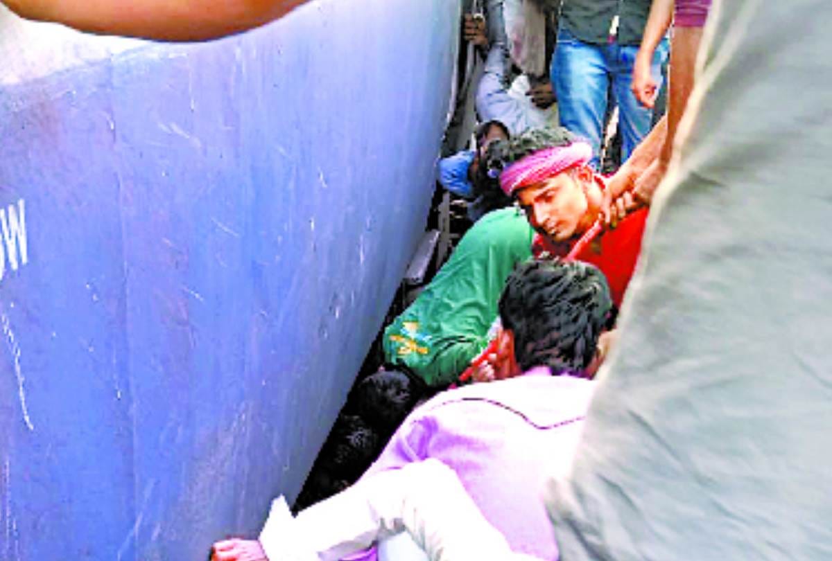mentally retarded man sat under bogie of gorakhpur - panvel express at charbagh railway station