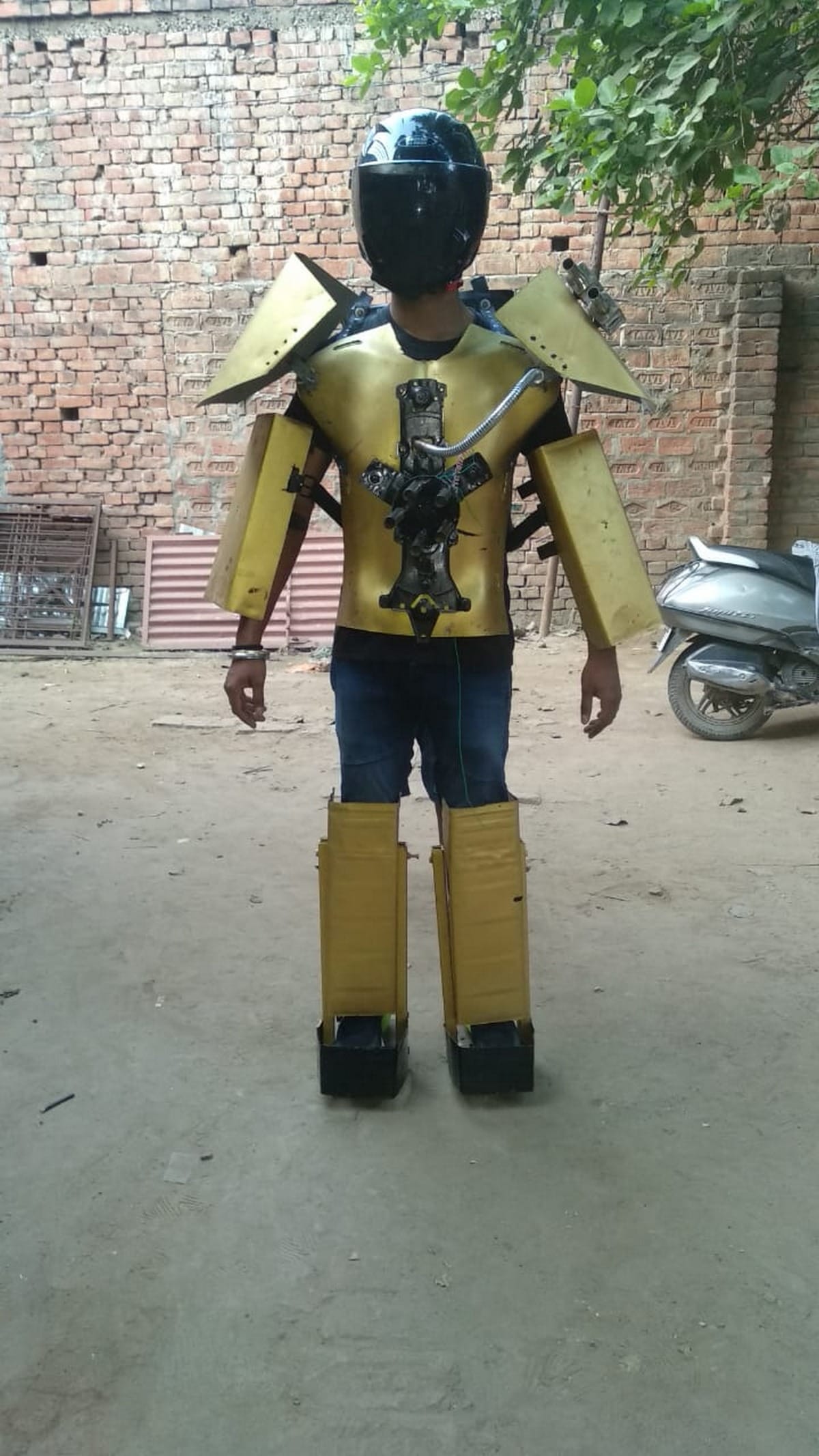 student made metal iron man suit for army in ashoka institute varanasi
