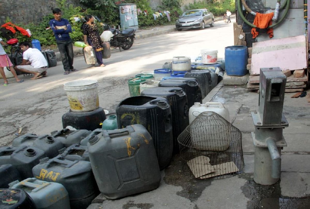 Water tankers on Strike in Mumbai against Central Ground Water Authority guidelines