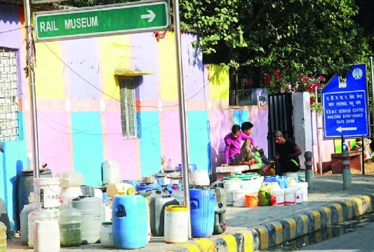 Delhi Jal Board board water supply does not reach many delhi people