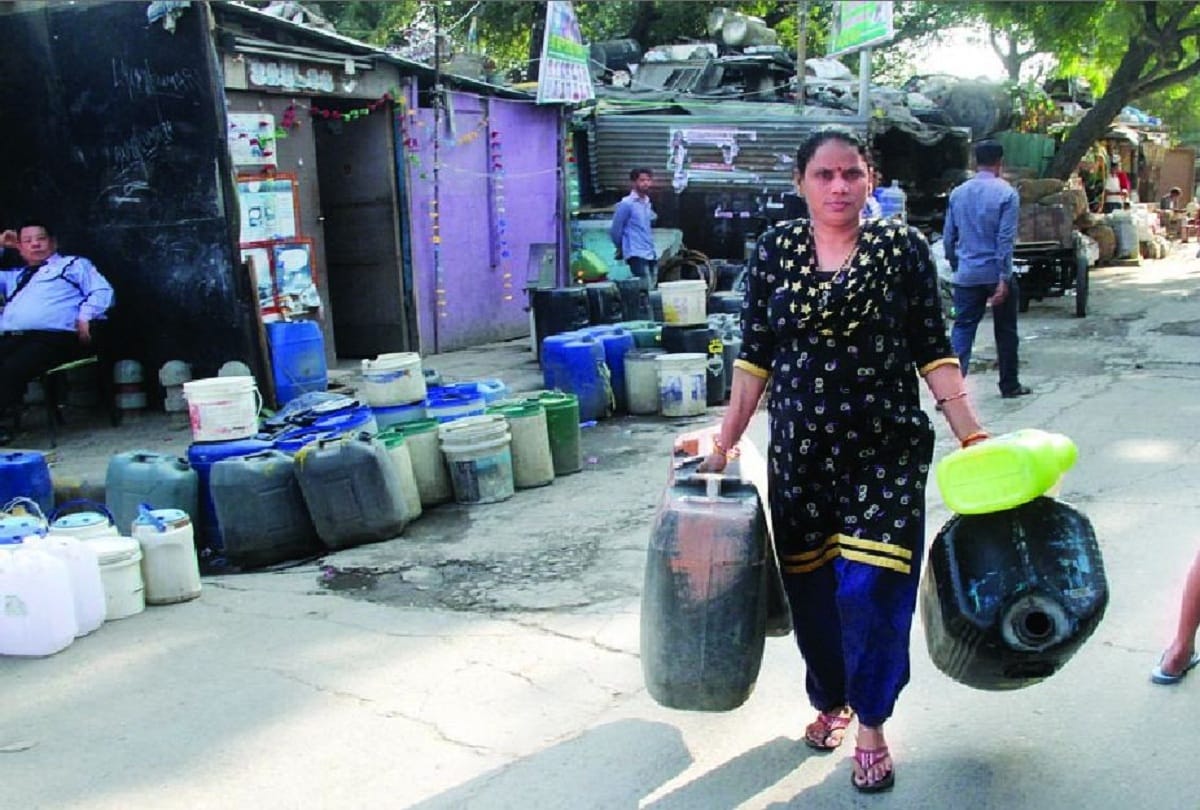 Delhi Jal Board board water supply does not reach many delhi people