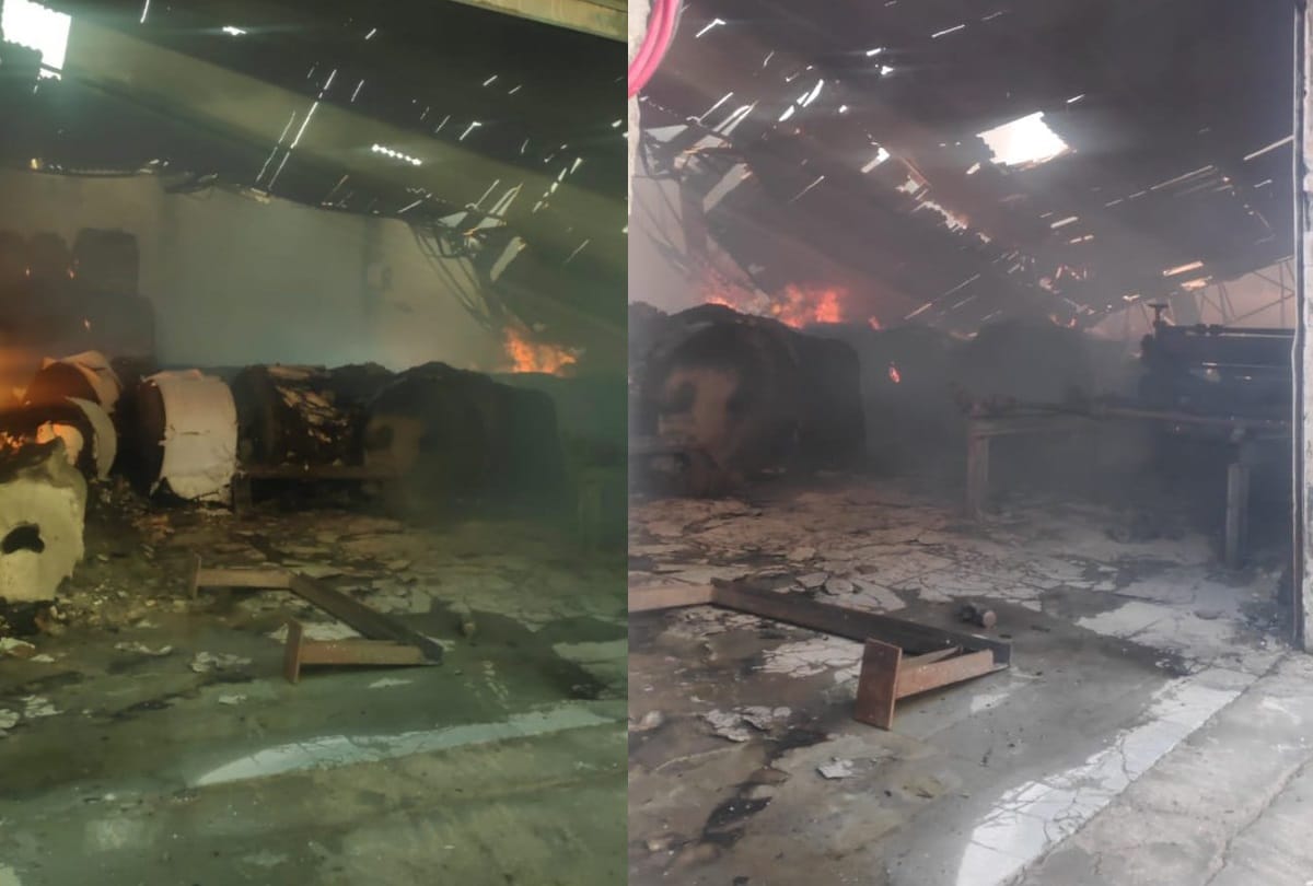 delhi alipur paper godown catches fire more than one dozen fire tender on spot all update
