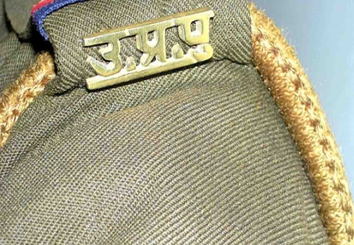 Bidhnu police beaten with lease and imposed current