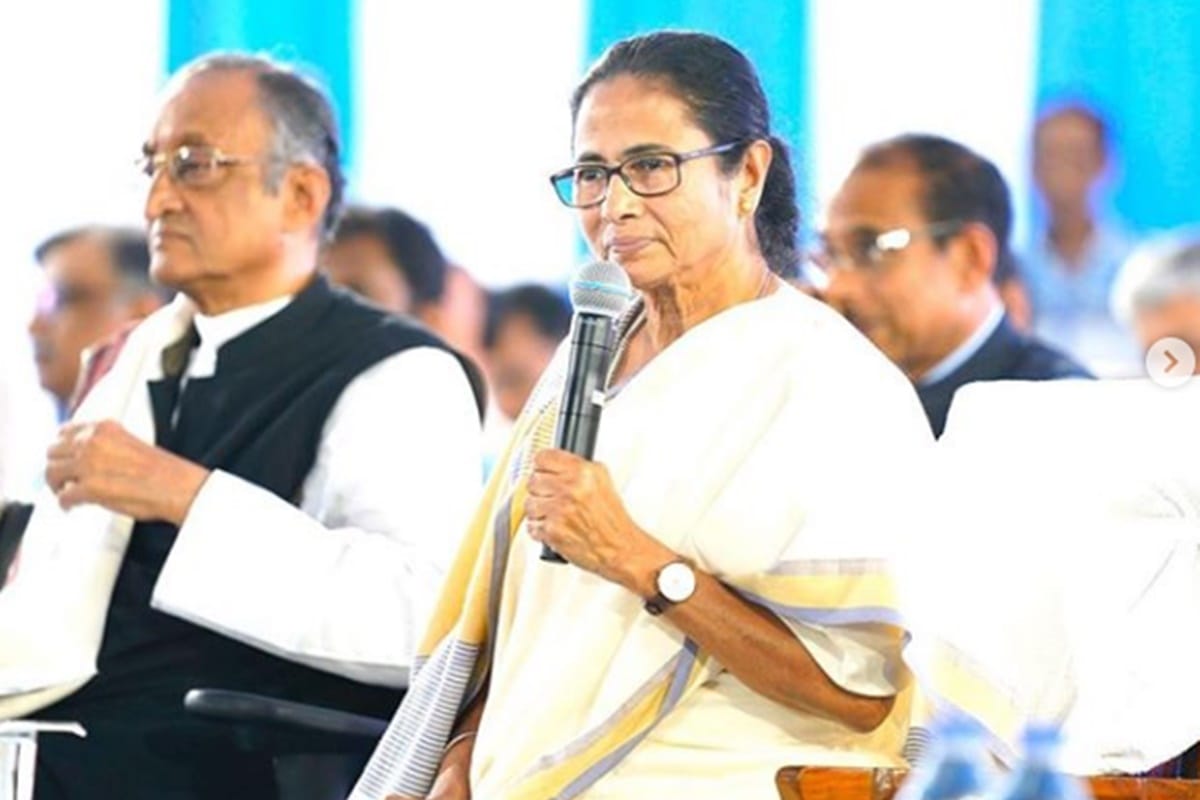 Mamta banerjee announced to regularize lands for refugee in west bengal 