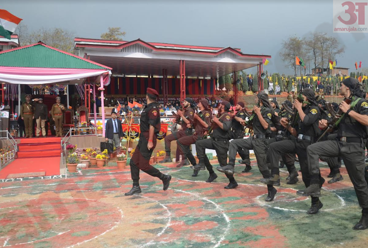 1145 jammu kashmir jawans take oath of only indian constitution first time in paasing out parade
