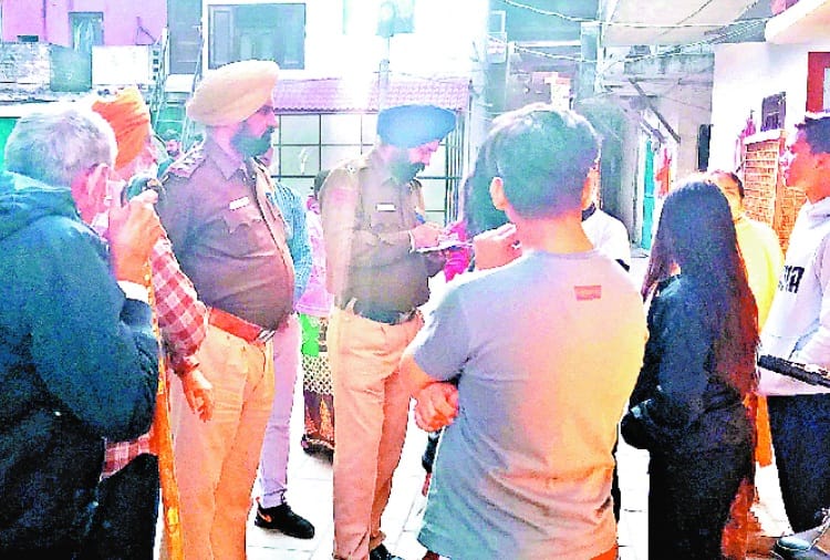 Someone who is taking 'firki' of Chandigarh Police, fake call of firing