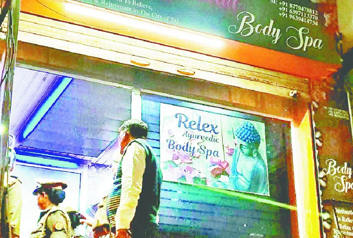 Police sent 11 accused of sex racket to jail in Agra