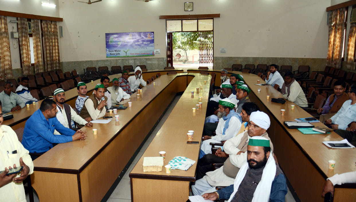 Administration indifferent to Farmers Day