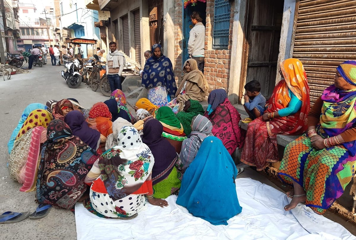 Double murder in Aligarh city crime news police investigation going on